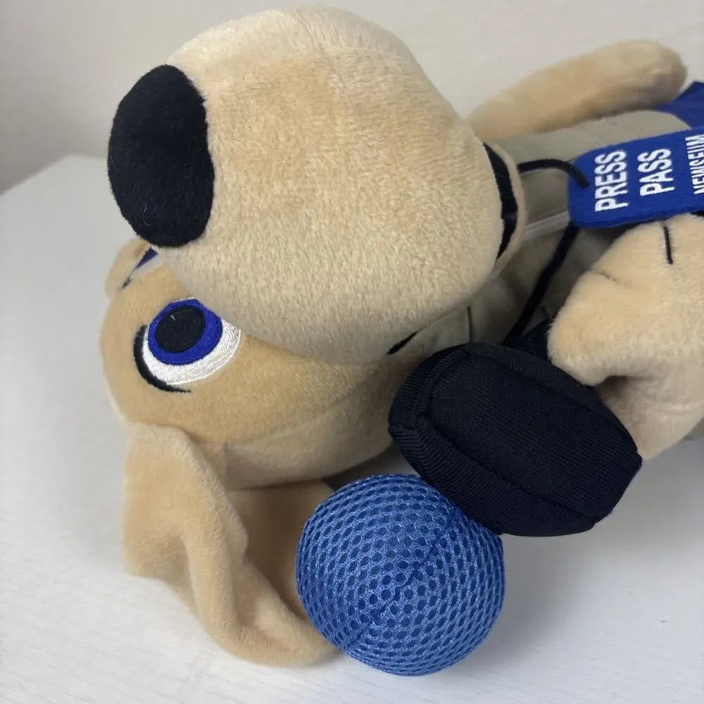 Fiesta News Hound Dog Reporter 15” Plush Stuffed Washington DC Museum Newseum